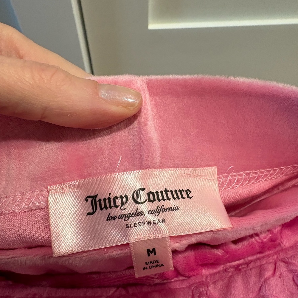 NEW Juicy Couture 2 Pack of  Shorts size medium - Picture 6 of 8